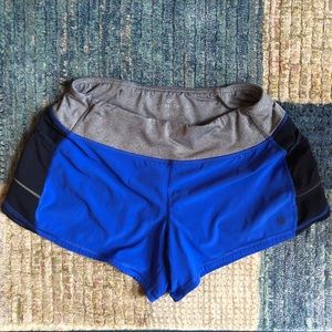 Athleta Ready Set Go Short Size S Color Blue